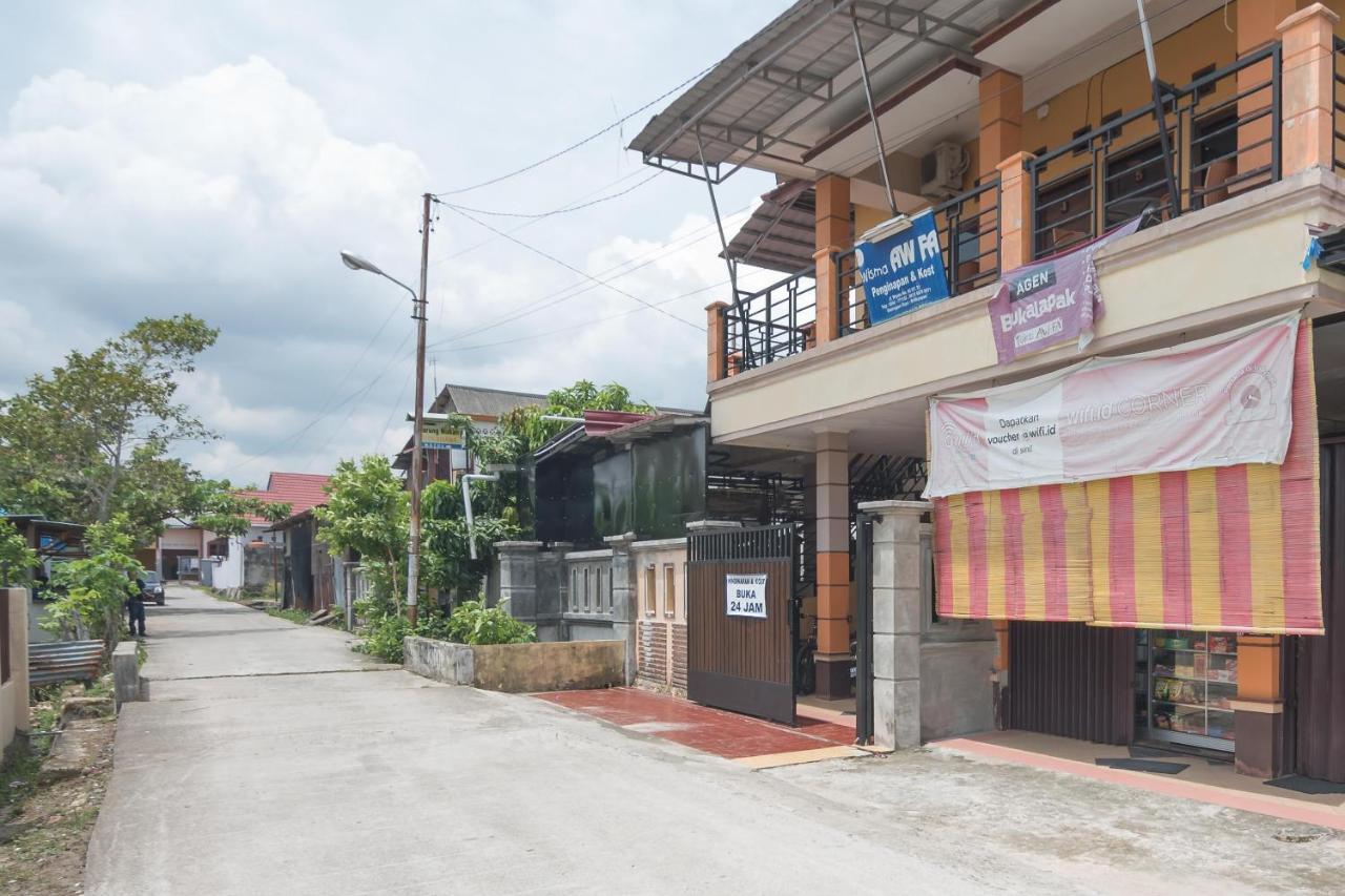 Reddoorz Near Sepinggan Airport Balikpapan 2 Otel Dış mekan fotoğraf